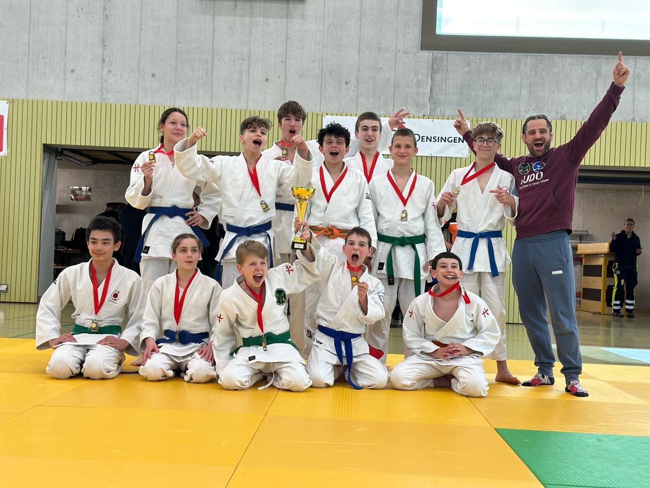 Éclatante Victoire : Nos Jeunes Athlètes Brillent à la Champions League de Judo en Suisse